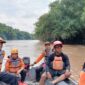 Tim Gabungan Temukan Jasad Pemuda Didik Nugroho yang Hanyut Sejauh 15 Km di Bengawan Madiun. (Dok. FIN)